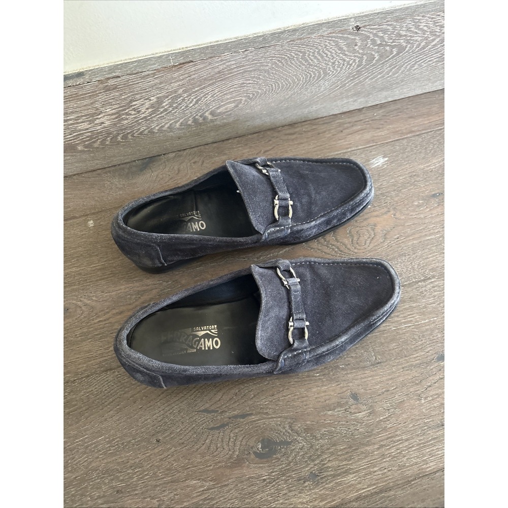 Salvatore Ferragamo Gancini loafer Navy Size 7 1/2 Suede